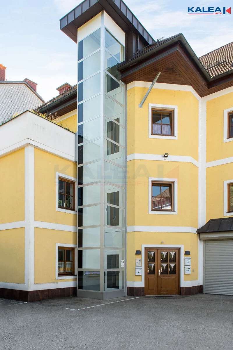 户外电梯安装案例