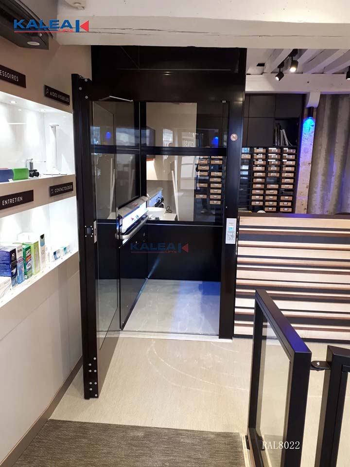 家用电梯开门图