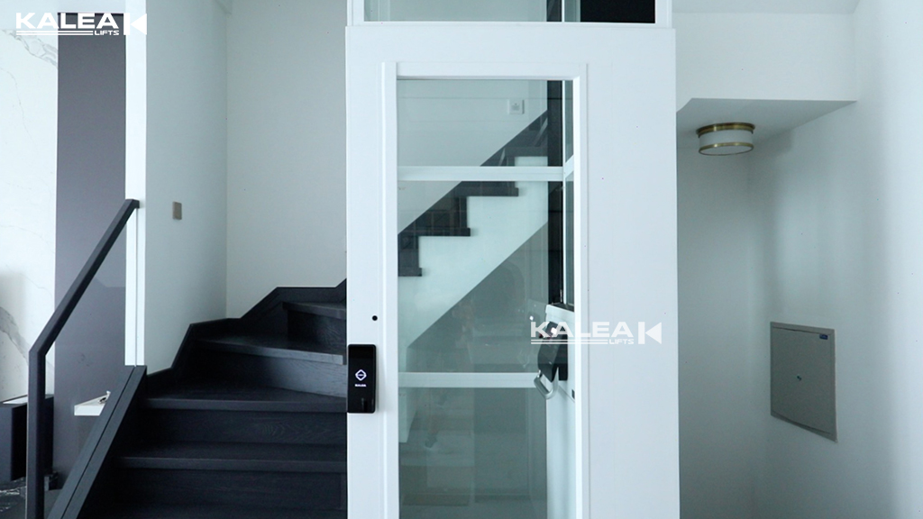 卡尼亚螺杆电梯