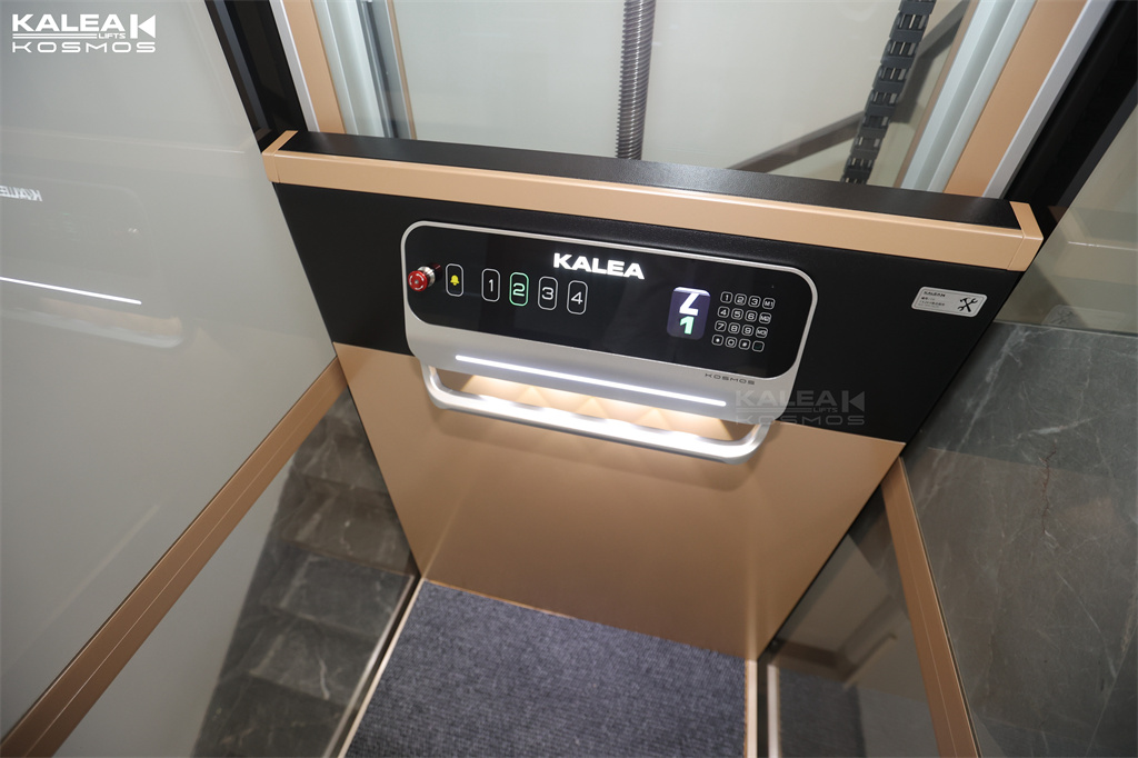 卡尼亚电梯内部展示