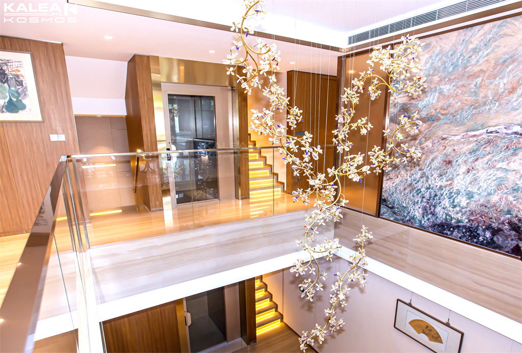 三层室内别墅电梯