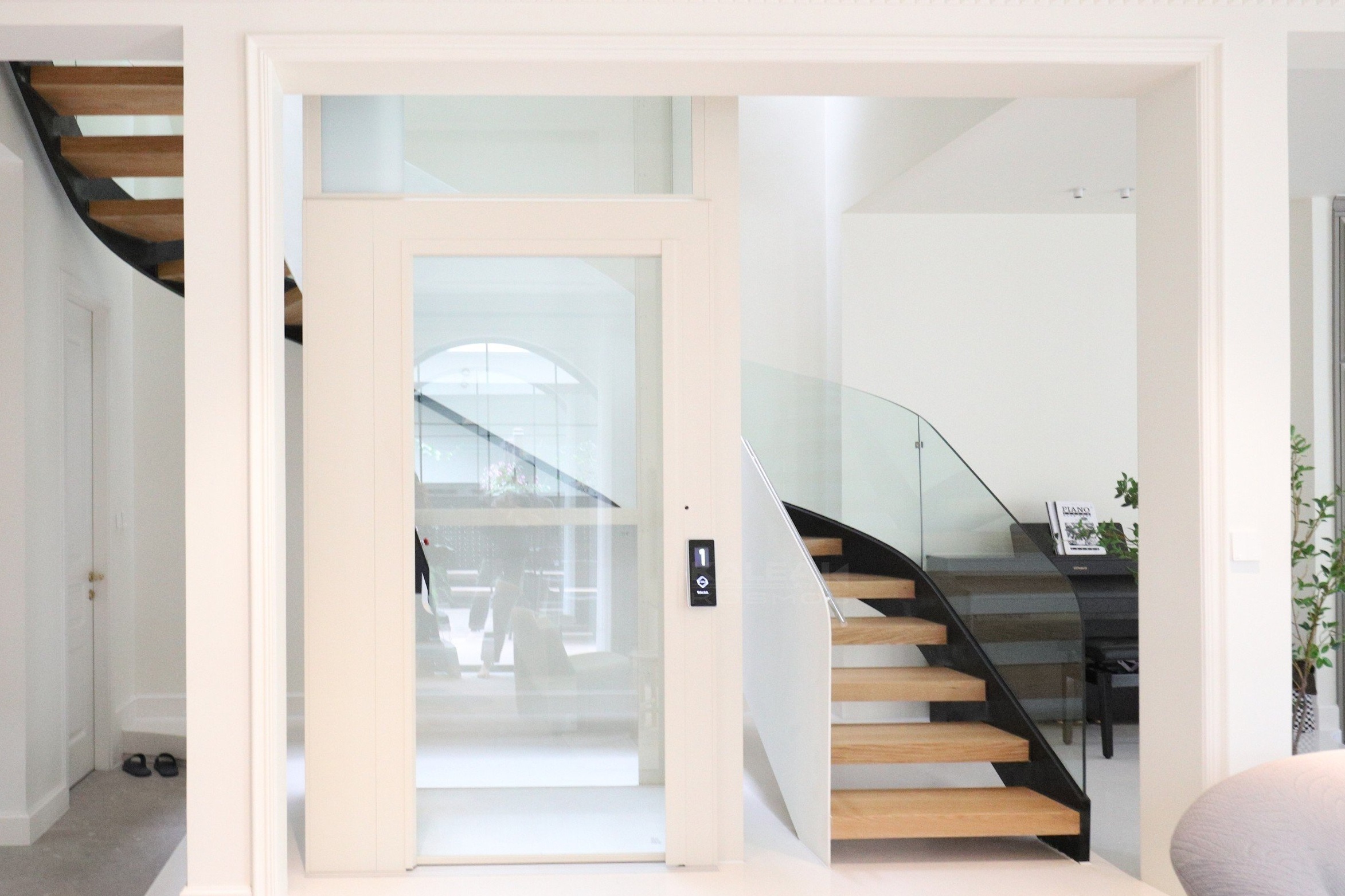 卡尼亚家用电梯K90越南案例