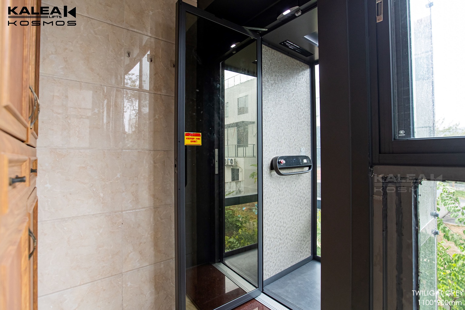 卡尼亚家用电梯X30广州室外加装案例